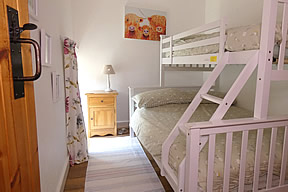April Cottage - family bedroom