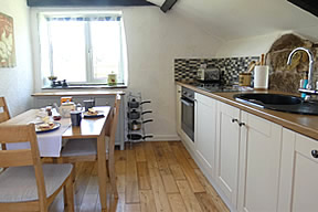 Field View Cottage - modern kitchen